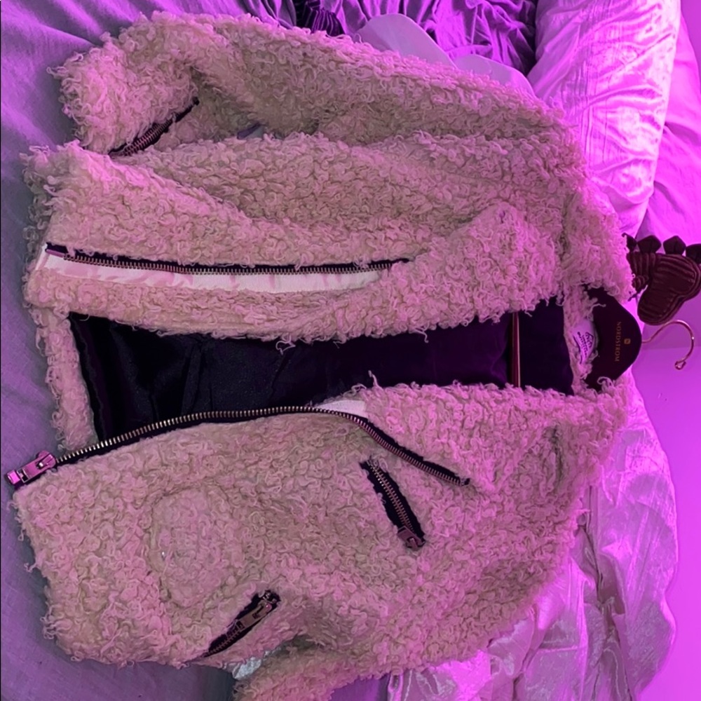 SOLD LOWERED Unif X UO furry Moto jacket ivory - Picture 5 of 5